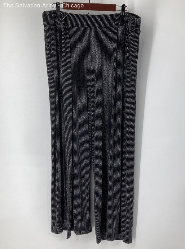 Torrid Womens Black Silver Pinstripe Flat Front Wide-Leg Trouser Pants Size 1