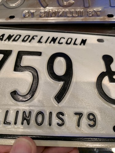 Vintage Rare 1978-79 Chicago Police License Matching Plates Handicapped Mint 10 - Picture 11 of 12