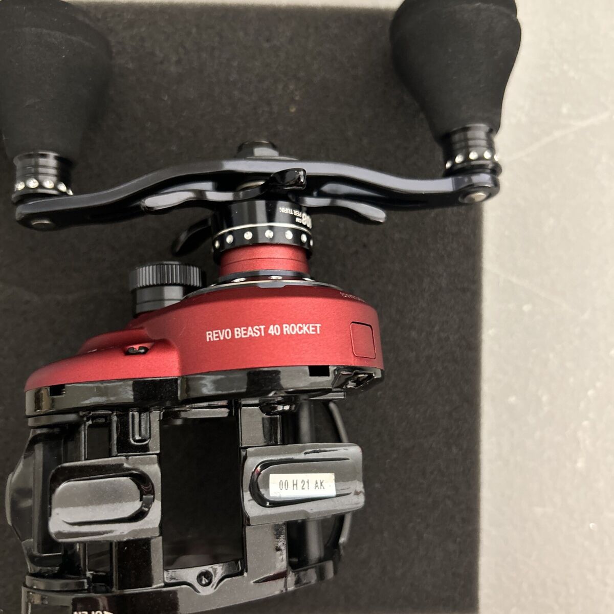 Abu Garcia Revo Beast 40 Rocket 9.2:1 Retrieve Baitcasting Abu Garcia Revo Beast 40 Rocket 9.2:1 Retrieve Baitcasting