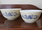 Vintage PYREX HOMESTEAD Nesting Mixing Bowls #400 2.5 qt  & #402 1.5 qt-Set Of 2