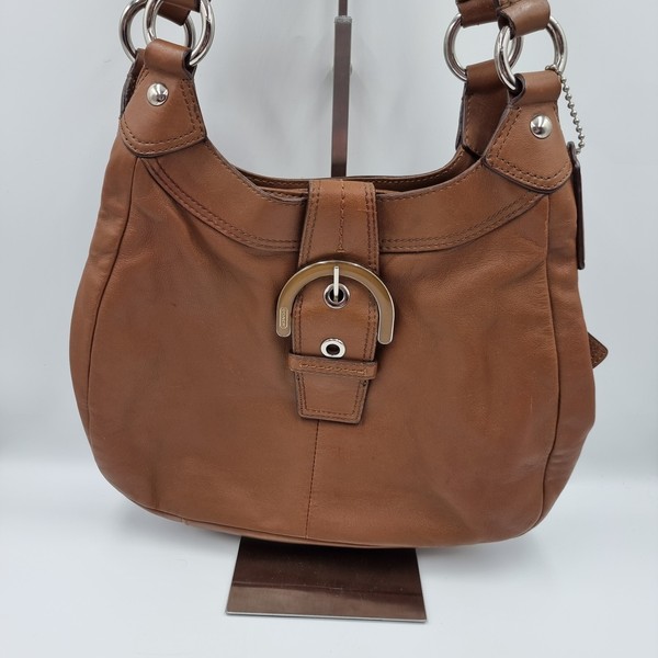 Vintage Coach Soho Lynn Tan Brown Leather Buckle Hobo Shoulder Bag Purse 17219