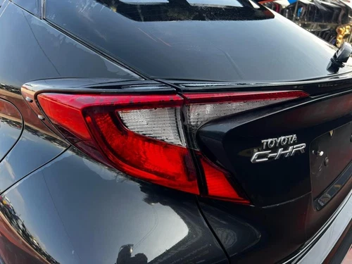 85310F4040 Serbatoio Liquido Tergicristalli per TOYOTA C-HR (X10) 2023 933966 - Foto 10 di 10
