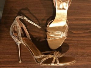 rose gold guess shoes