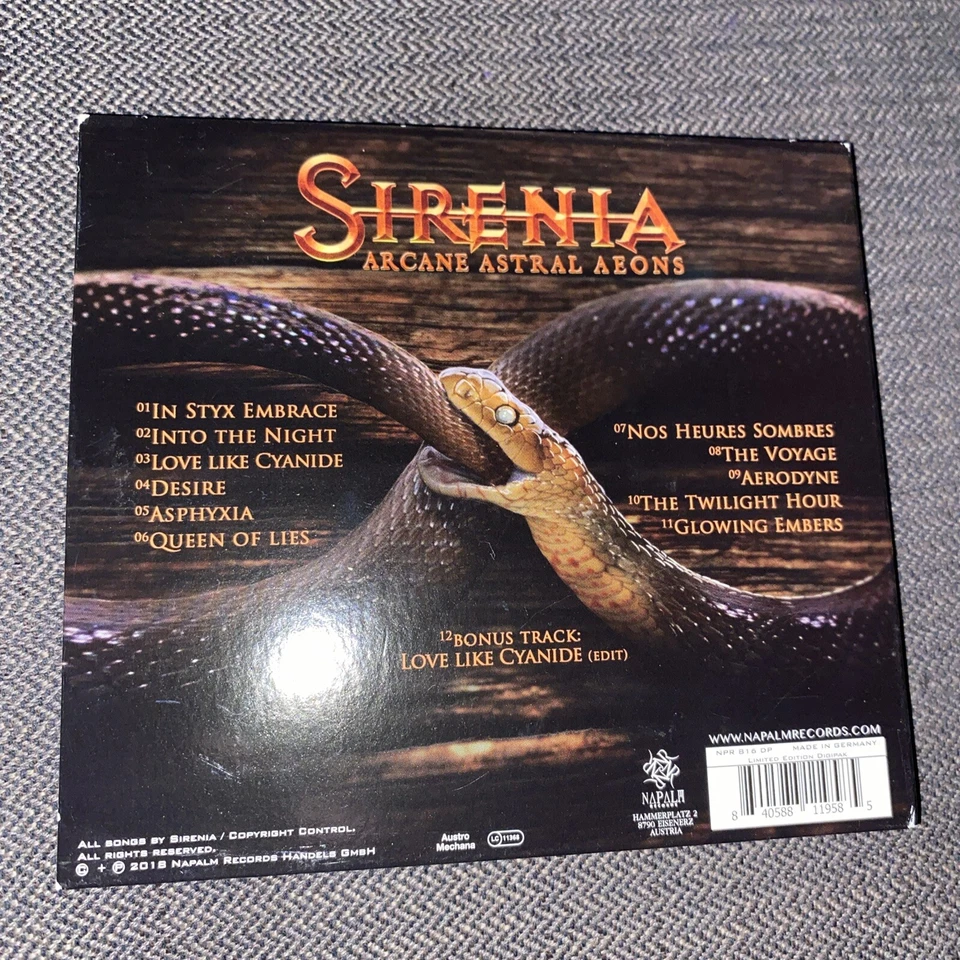 Sirenia – Arcane Astral Aeons (2018 Napalm Records) Near MINT CD Digipak Case Foto 2 de 4