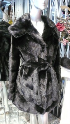 stroller with fur hood