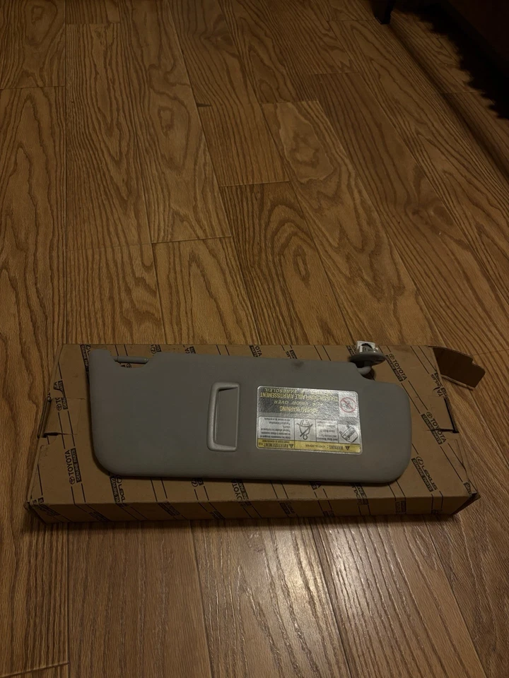2016-2022 LEXUS RX 350L FRONT LEFT/DRIVER/ SUN VISOR  - Image 4 of 4