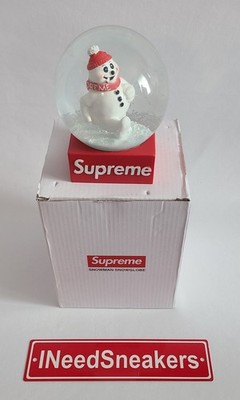 Supreme Snow Globe Frosty The Snowman Smoking Christmas Snowflakes NEW 2021  