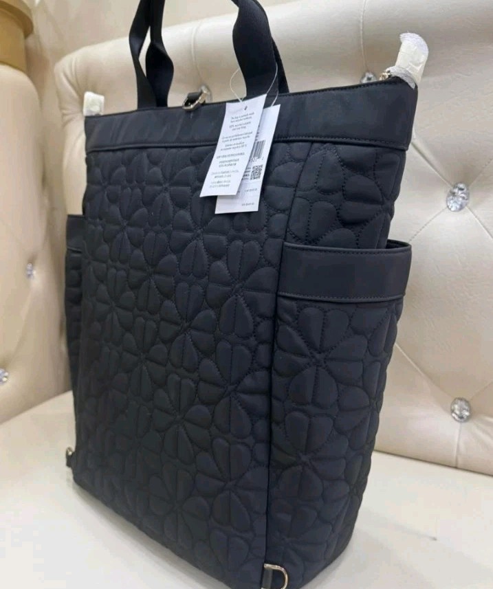 kate spade リュック　ブラック Kate Spade] Spade Flower Medium Convertible Backpack KK161