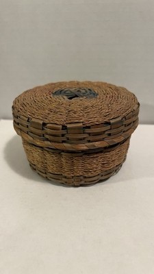 Vtg Native American Passamaquoddy Woven Curly Ash Basket Diameter 4  X 2.5 