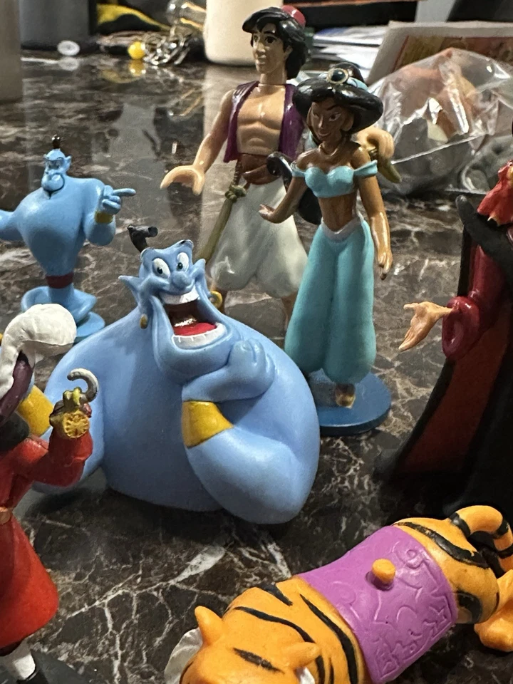 Figura de acción de juguete vintage de Disney ALADDIN de los años 90 ¡Lote de 16! Toppers para pasteles Foto 4 de 4