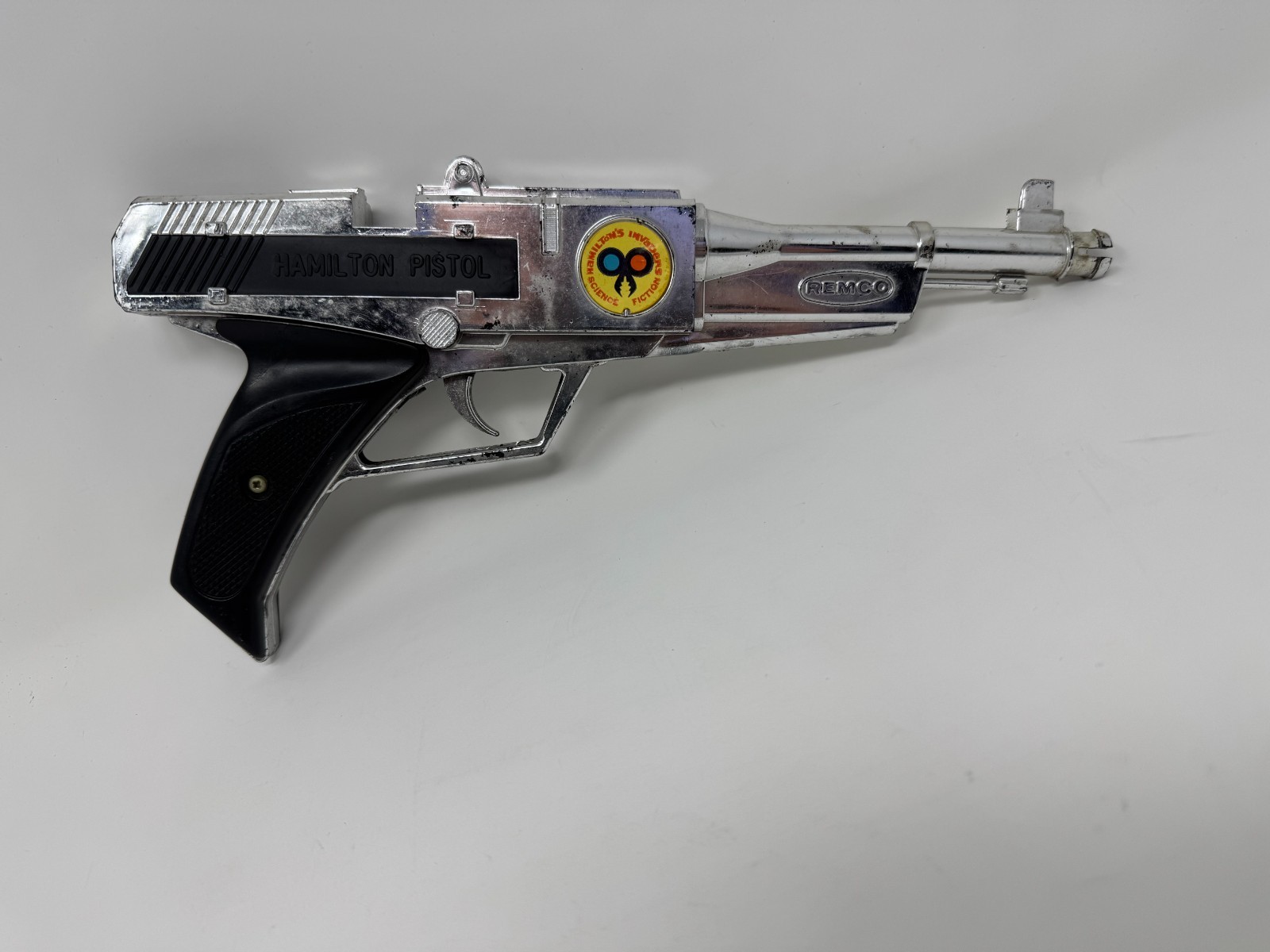 Pistola granada REMCO Hamilton Invaders Monsters of Science Fiction