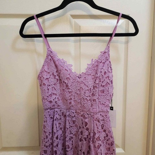 Vestido ASTR The Label Ligero Orquídea Midi XS Encaje Línea A Nuevo con etiquetas Púrpura - Imagen 3 de 6