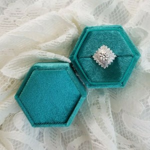emerald green ring box