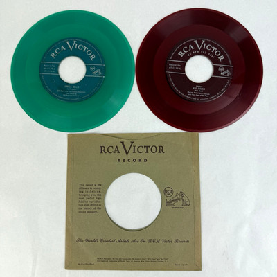 2 Colored Vinyl 45 RPM Records Red Green RCA 1 Sleeve Christmas Ava Maria