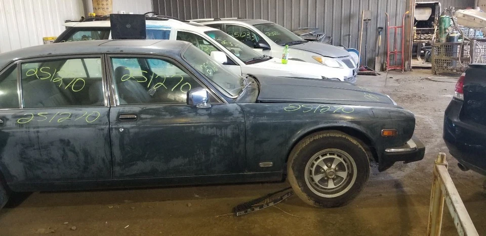 Booster de freio elétrico compatível com 74-87 XJ6 2111726 - Imagem 3 de 4