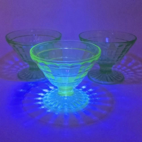 Vintage Green Glass Sherbert Dish Uranium Vaseline Depression Glows 3”