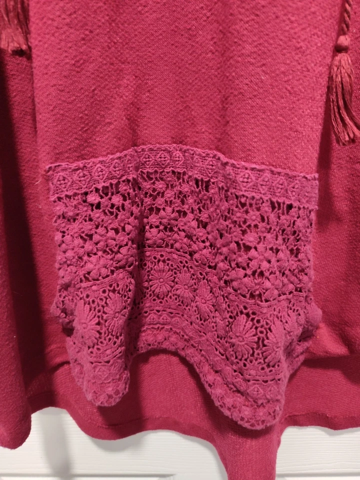 Suéter con Capucha American Rag Plus para Mujer Talla 0X Encaje Crochet Capucha y Bolsillo Foto 3 de 4