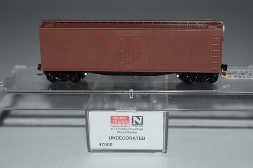 Boxcar escala N Kadee 43000 datos dimensionales 40' 1 y 1/2 puerta C45924 | Zustand: Used