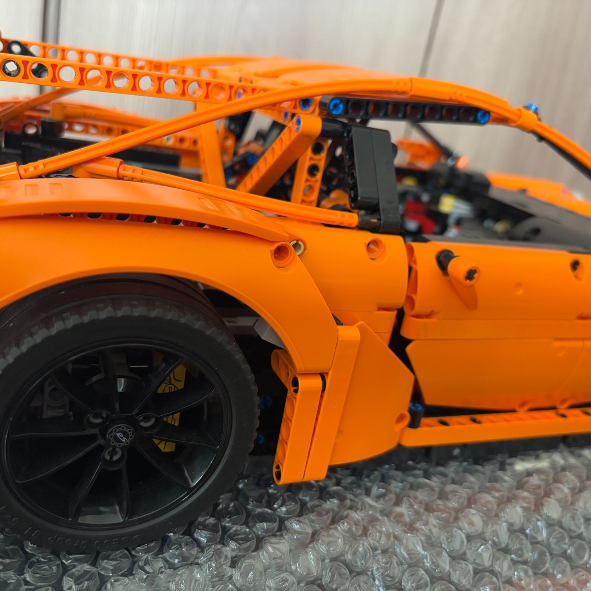 LEGO Technic 42056 Porsche 911 GT3 RS 2016 Model Car with box Used