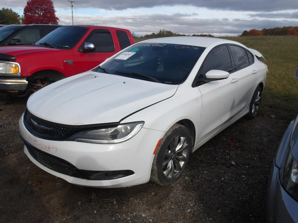 Б/у переключатель зажигания подходит: 2016 Chrysler 200 приборная панель установлена Sdn класса A - Изображение 2 из 4