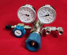 Airgas Y12-N245A Brass High Purity Two Stage Pressure Regulator