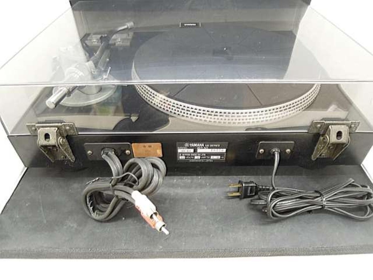 1978 Yamaha YP-D7 Turntable Record Player Good Condition From