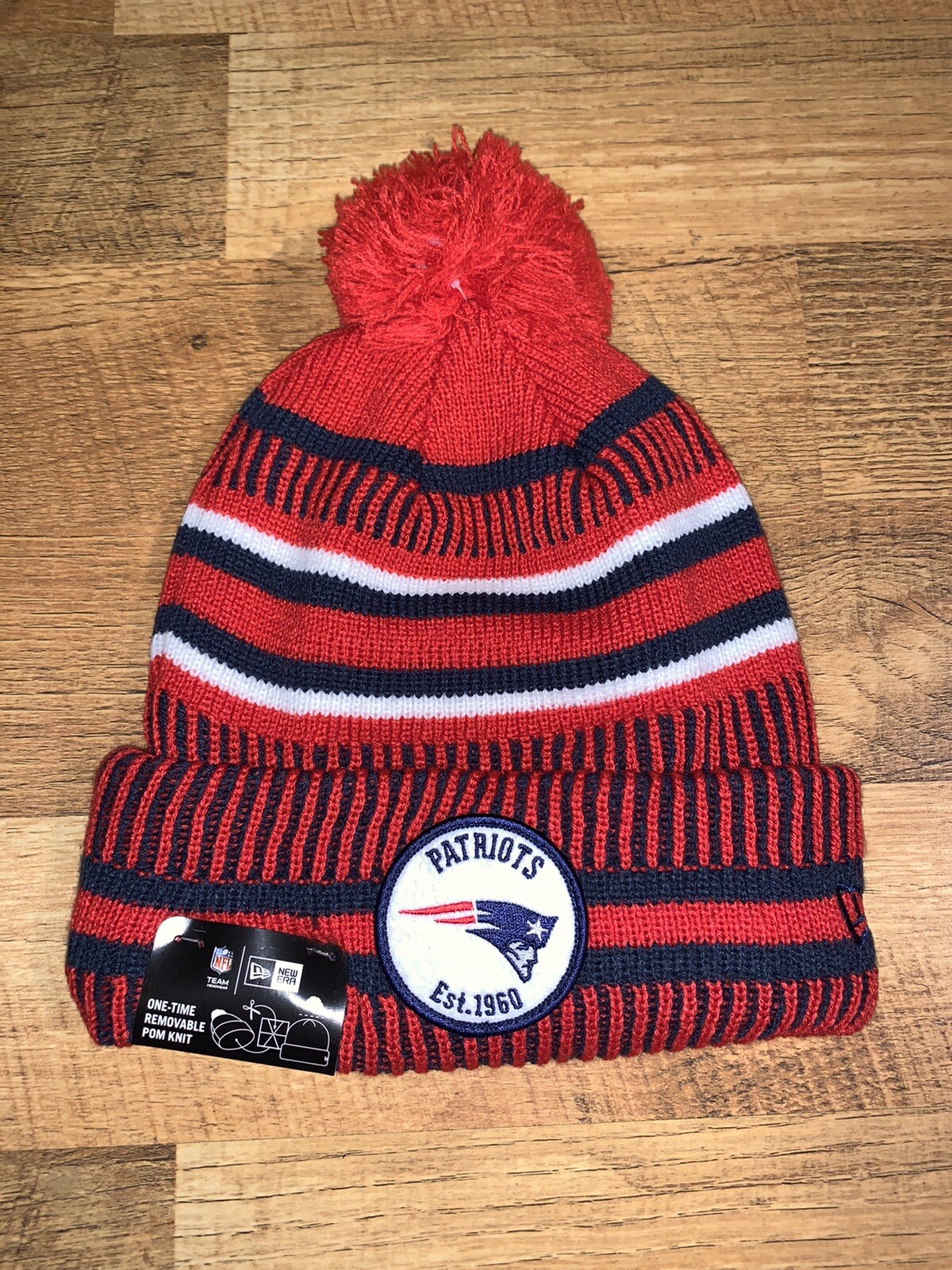New Era New England Patriots NFL Pom Knit Toboggan Beanie Winter Hat On Field