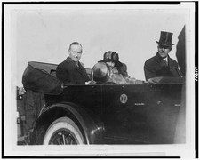 President Calvin Coolidge,Grace Goodhue Coolidge,Convertible Automobile,1923