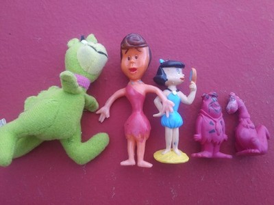 Lot 5 Vintage The Flintstones Figures rubber Wilma Fred dino