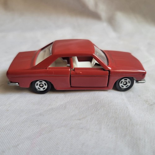 TOMIKA 1/60 diecast scale model NISSAN BLUEBIRD SSS coupe Reprint - Picture 4 of 17