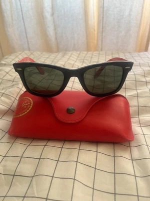Ray-Ban Wayfarer rare prints special series. Certificate of authenticity.