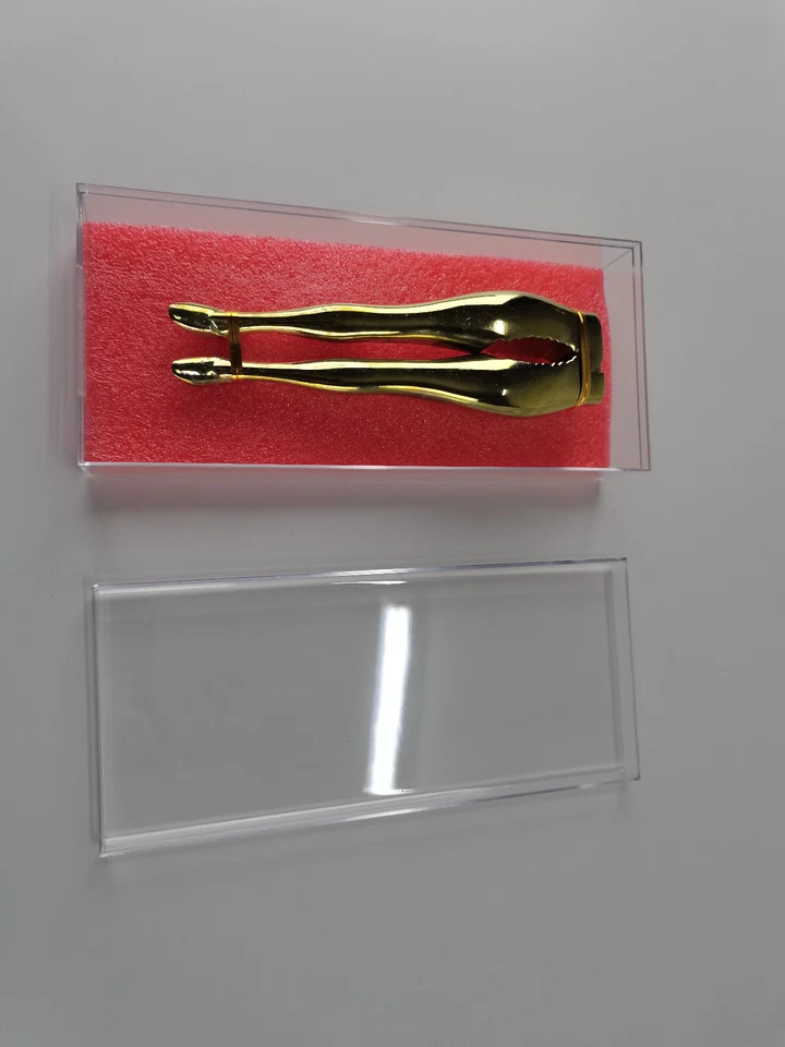 Ladies Legs Nut Cracker Cast Aluminum polishing Golden Gift CraftS - Image 3 of 4