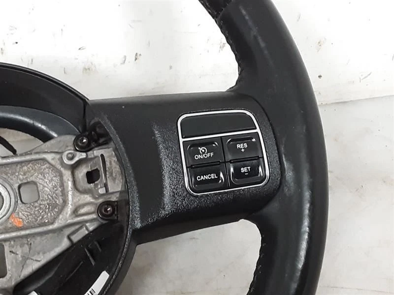 Volante de cuero Jeep JK Wrangler OEM 2012 2013 2014 2015 2016 2017 89001 Foto 2 de 4