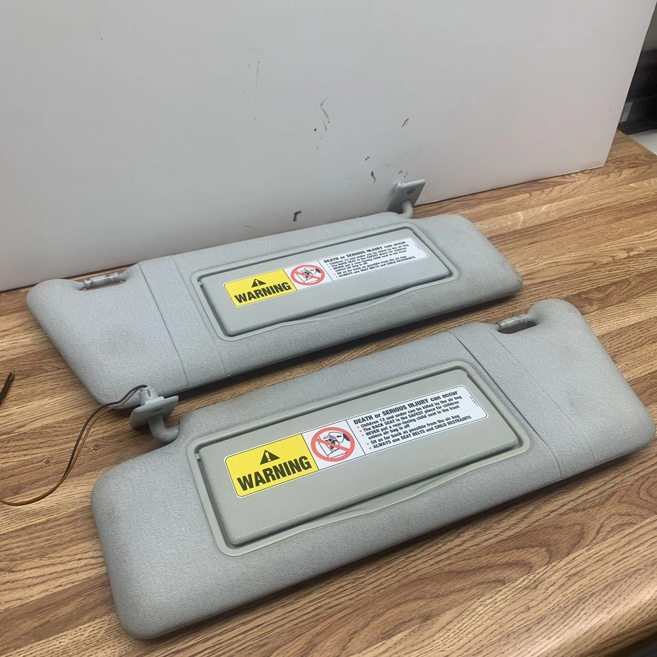 Juego de parasol Mercedes-Benz E320 W210 1996-2002 par gris claro con Homelink Foto 2 de 4