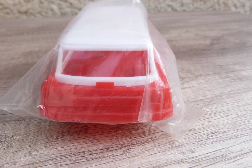 JOUET ANCIEN PLASTIQUE BAZAR VOITURE CITROEN DS BREAK POMPIER - Photo 3/4