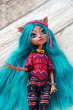 Monster High Doll Brand Boo Students Isi Dawndancer, great condition