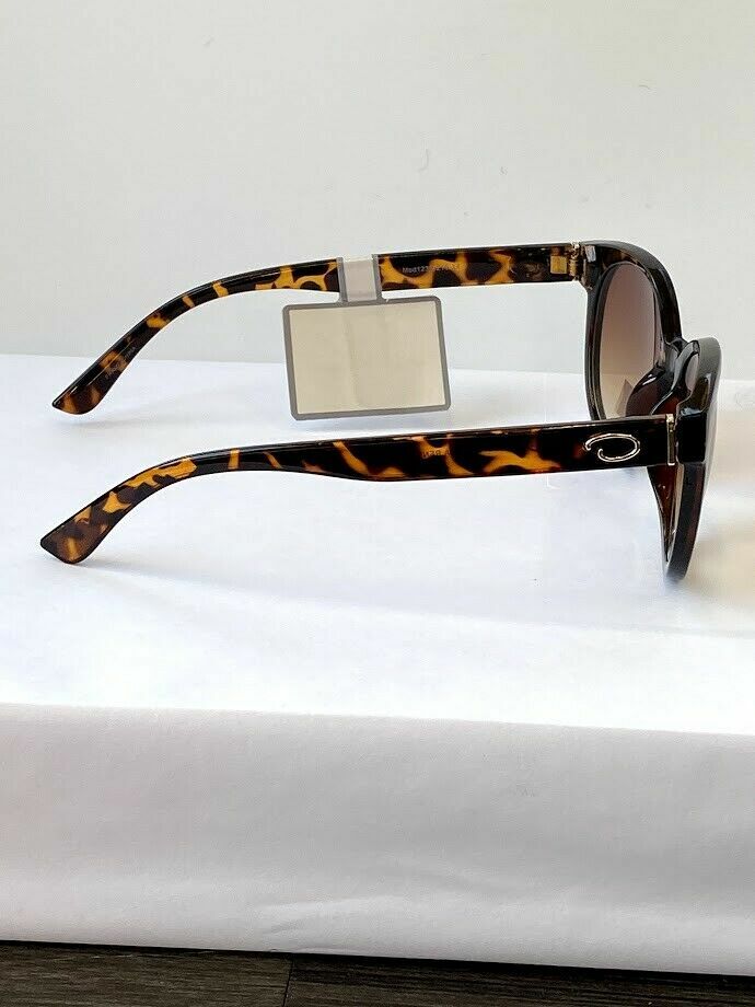 Oscar by Oscar De La Renta Women display picture 1