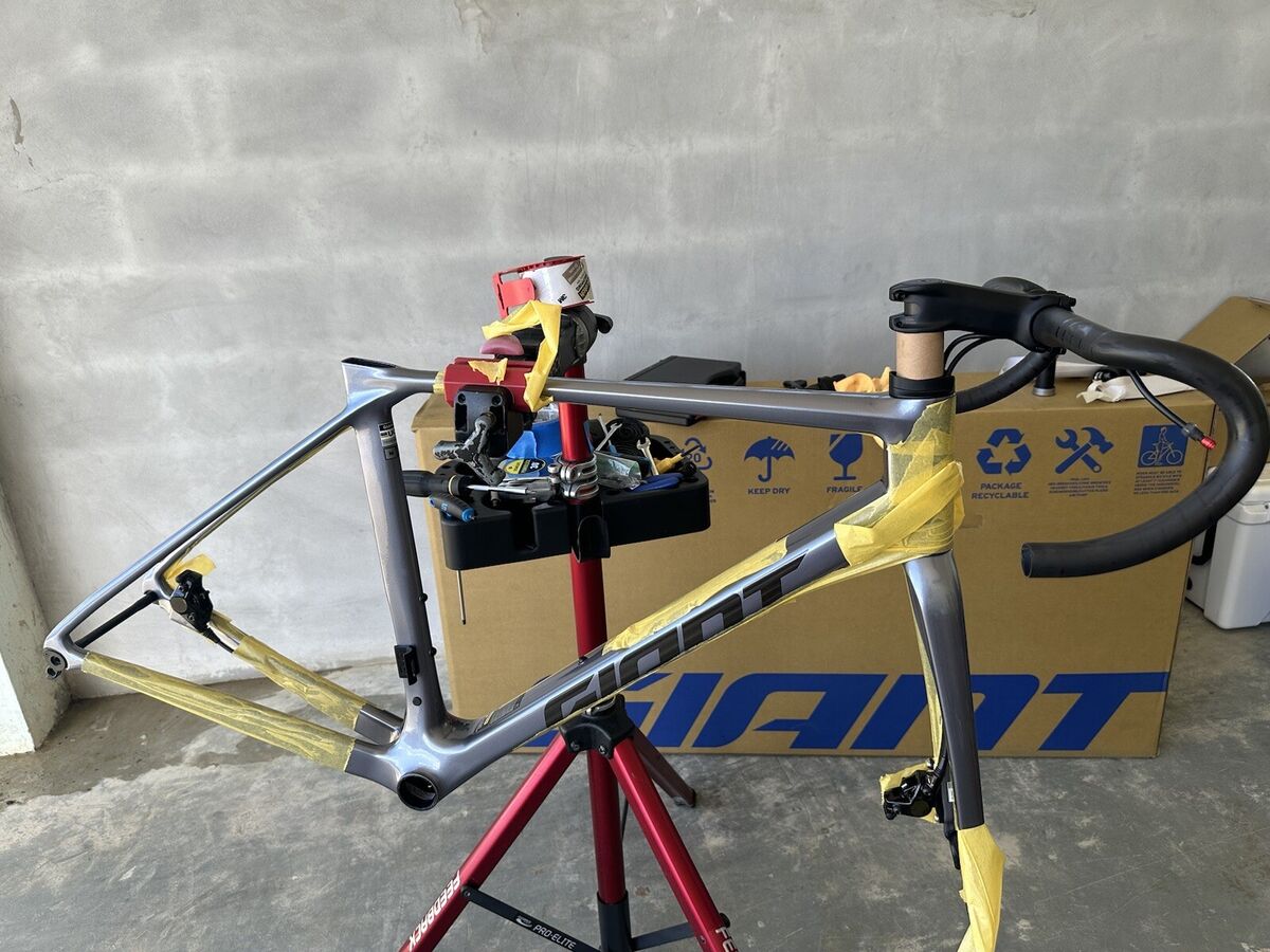 2025 GIANT TCR Advance Pro MERCURY Frameset Small. With SLR 2025 GIANT TCR Advance Pro MERCURY Frameset Small. With SLR