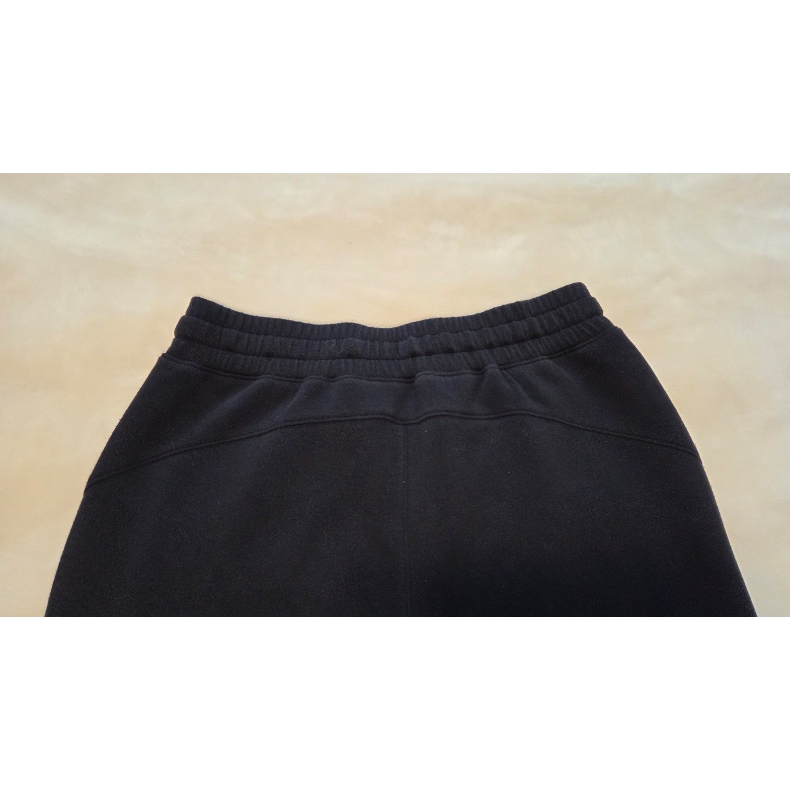 Spanx Black Airessentials Minimal Athleisure Elev… - image 6