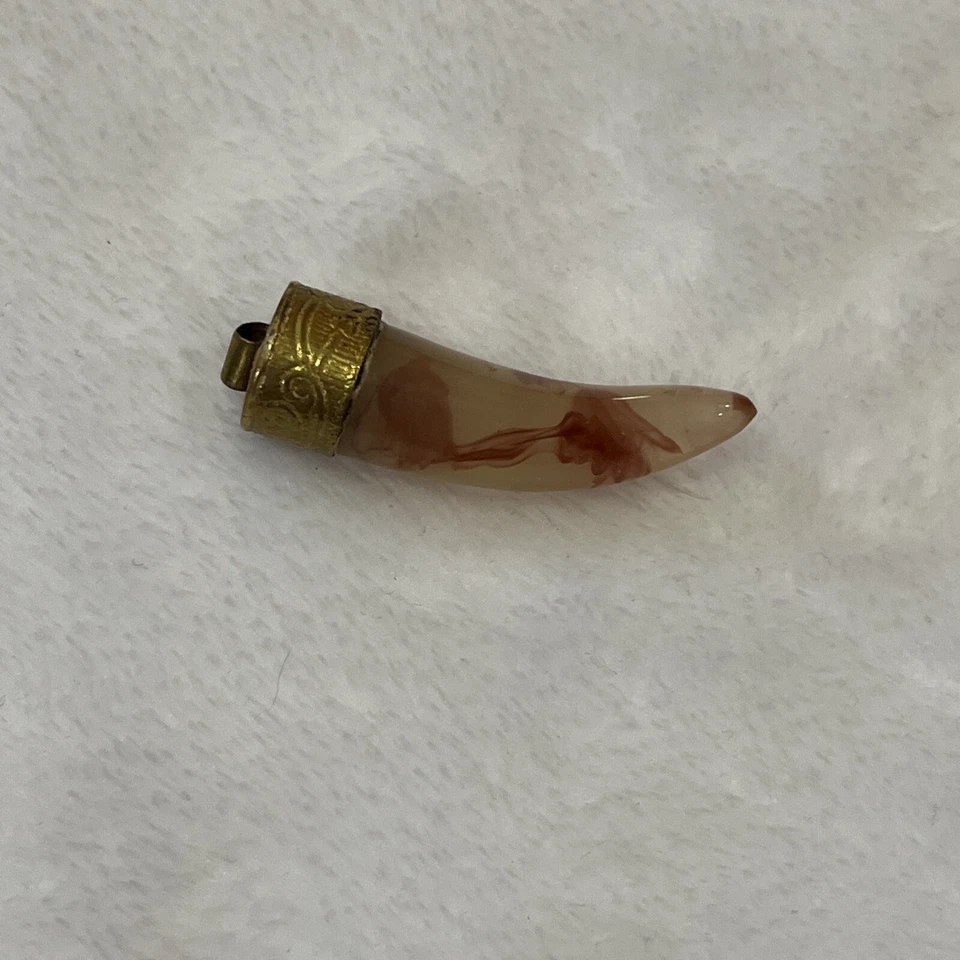 透明喇叭象牙带斑驳红色设计和黄铜帽 — 第 2/4 张图片
