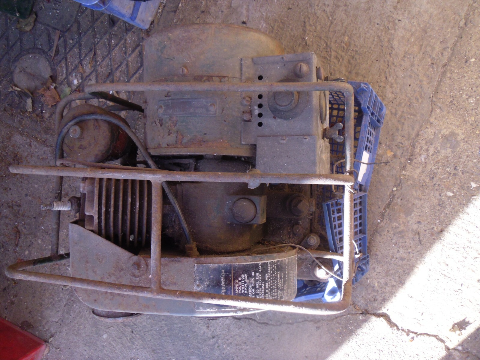 Military BSA Chore Horse Generator Charging Grelly UK Military BSA Chore Horse Generator Charging Grelly UK