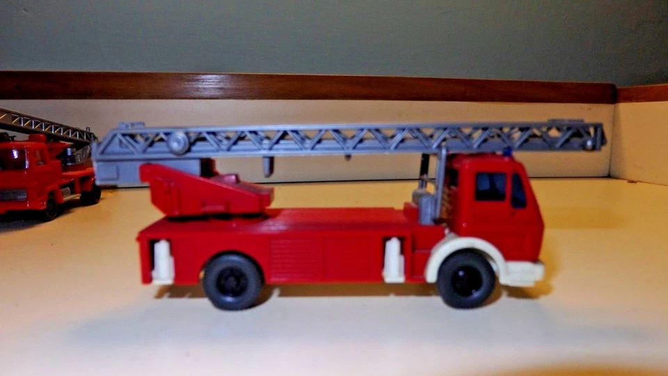 Wiking 1/87 HO - Magirus Fire Brigade Crane - Image 2 of 2