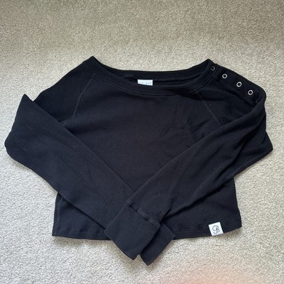 BOMBSHELL SPORTSWEAR Women's SIZE M Black Long-Sleeve Cropped Top.