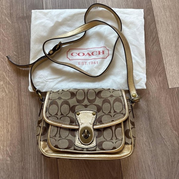 COACH Shoulder Bag Signature Pochette Turnlock with Dust Bag Casual Designer