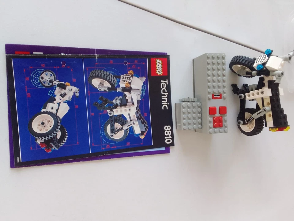 LEGO Technic 8810 Cafe Racer