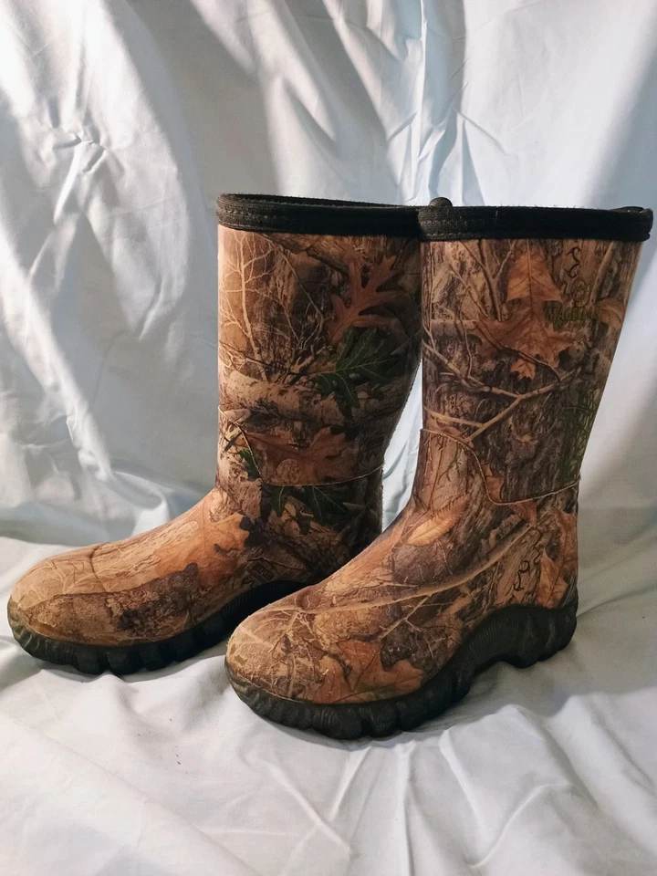 Magellan Youth 1D Camouflage Hunting Waterproof Outdoor Gear Camo Rubber Boots - Image 2 of 4