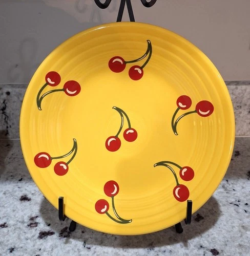 Fiesta HLCCA Daffodil Luncheon Plate Brand New, Never Used