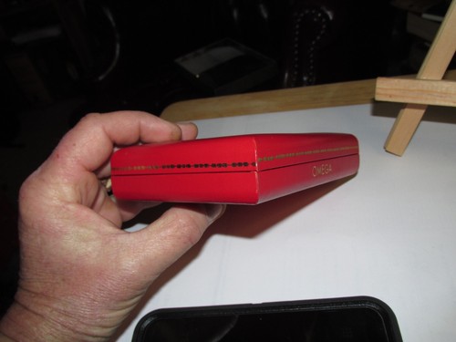 Vintage 1960s Omega Men's Red Watch Box Case - EMPTY! WORLD RENOWNED ACCURACY - Picture 5 of 7