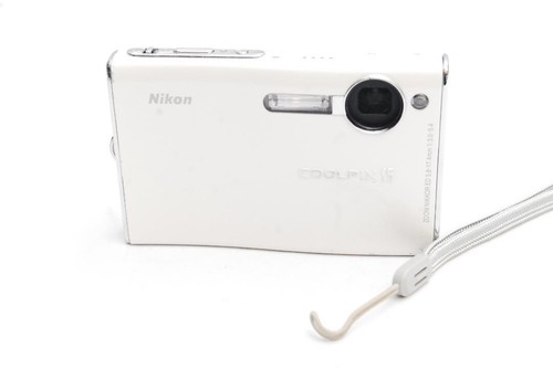 Nikon Digital Camera Coolpix S5 White Body Only Coolpixs5S From Japan