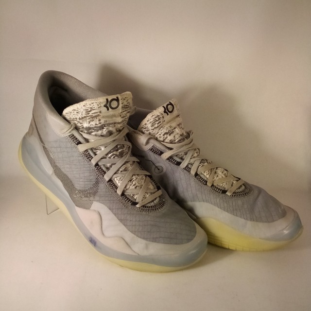 kd 12 white wolf grey